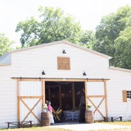 Sugar Shack Farms Weddings & Events logo