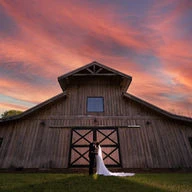 SpringHaus Farm Wedding & Event Venue logo