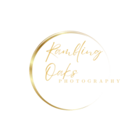 Rambling Oaks Photography logo