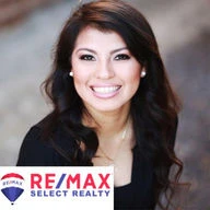 Realtor Resendiz logo