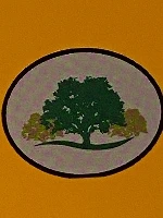 Three Oaks Wine & Spirits logo